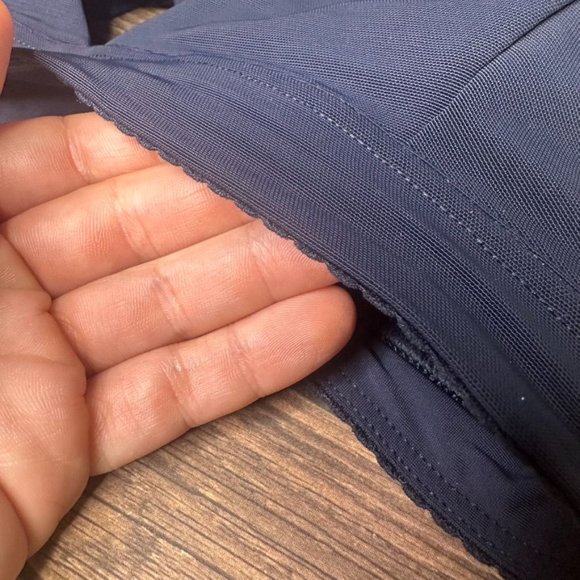 Lululemon All Day Breeze Bra NWT Size 8 (TRNV) - Picture 4 of 14